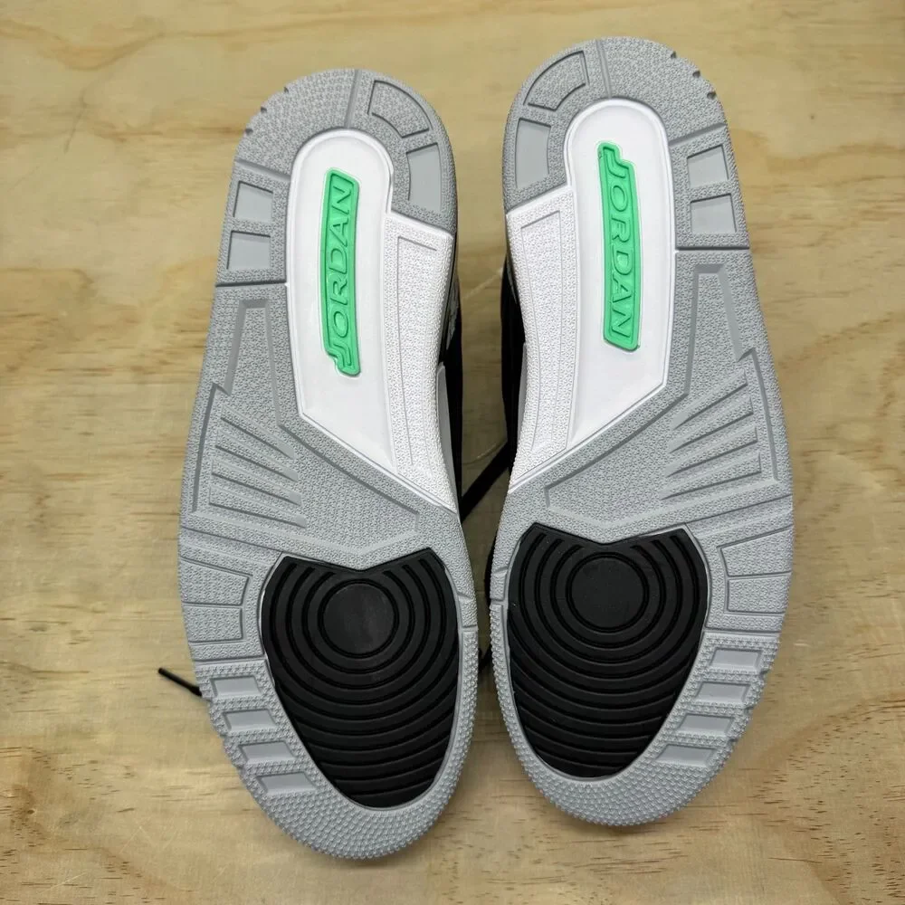 Jordan glow ct8532